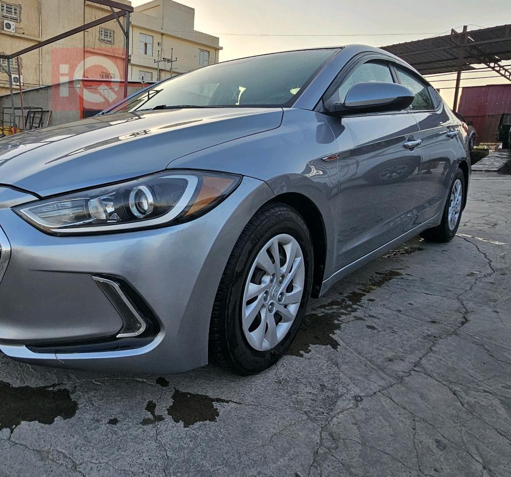 هیوندای ئەلەنترا